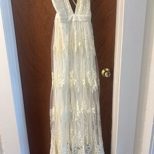 Elegant White Floral Maxi (wedding) Dress